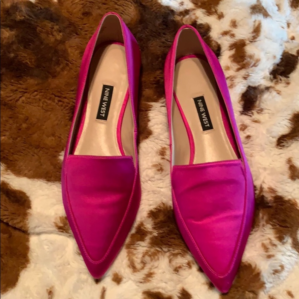 Nine West size 7 magenta flats - Picture 1 of 4